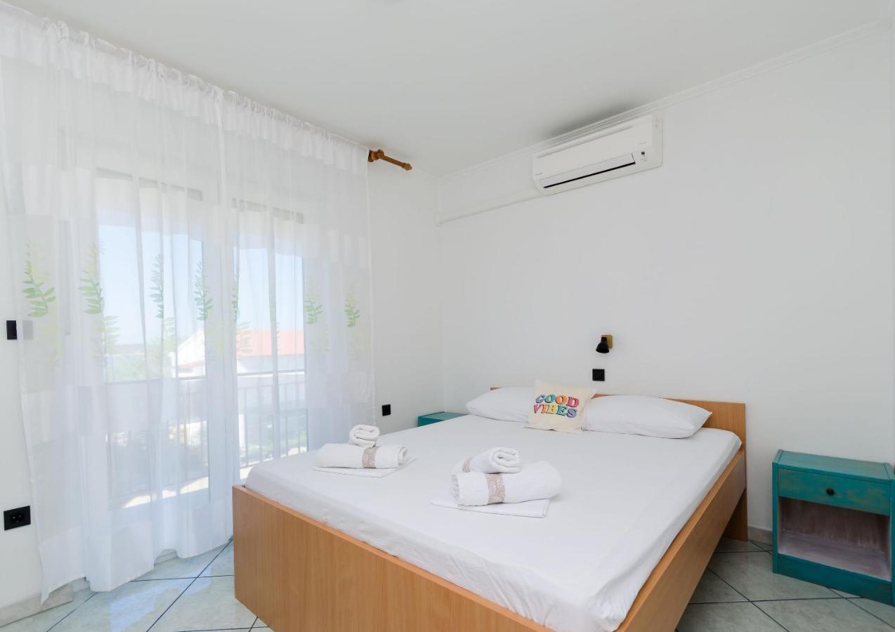 Apartments Slavica R Banjol Exteriör bild