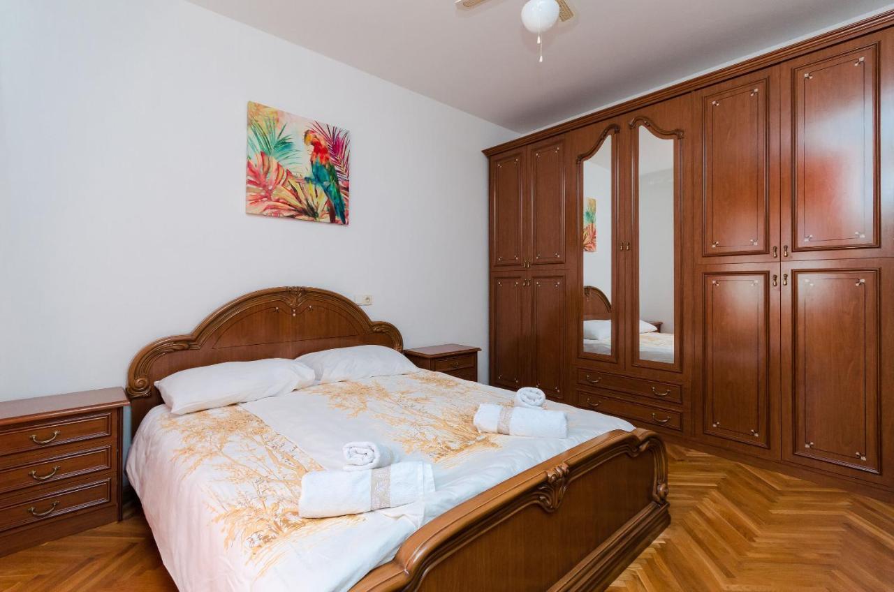Apartments Slavica R Banjol Exteriör bild