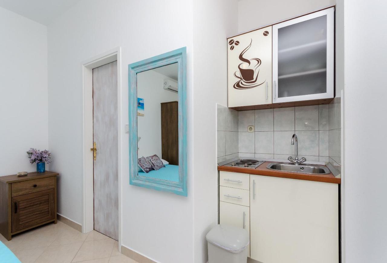 Apartments Slavica R Banjol Exteriör bild