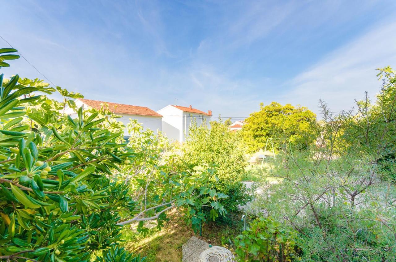 Apartments Slavica R Banjol Exteriör bild