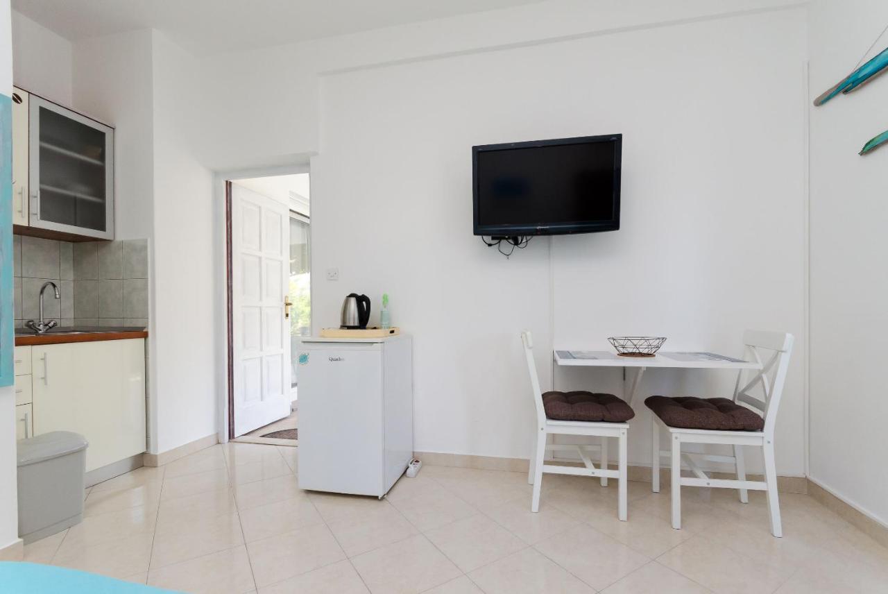 Apartments Slavica R Banjol Exteriör bild