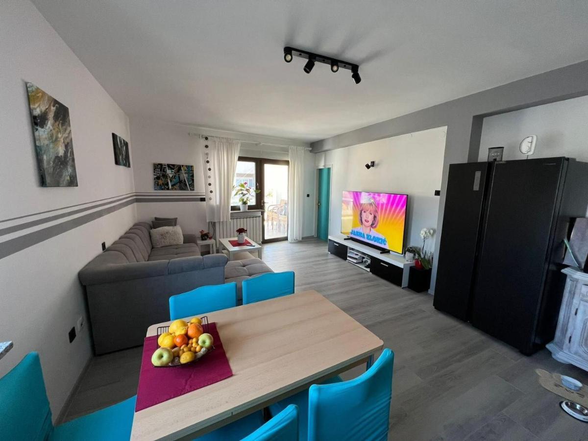 Apartments Slavica R Banjol Exteriör bild
